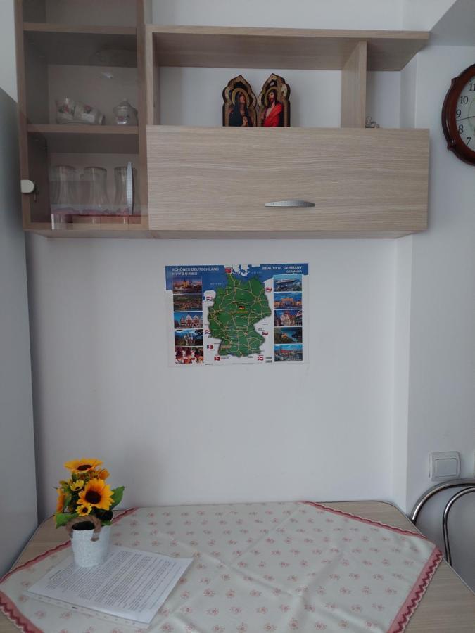 Fely Room เปโตรชานิ ภายนอก รูปภาพ